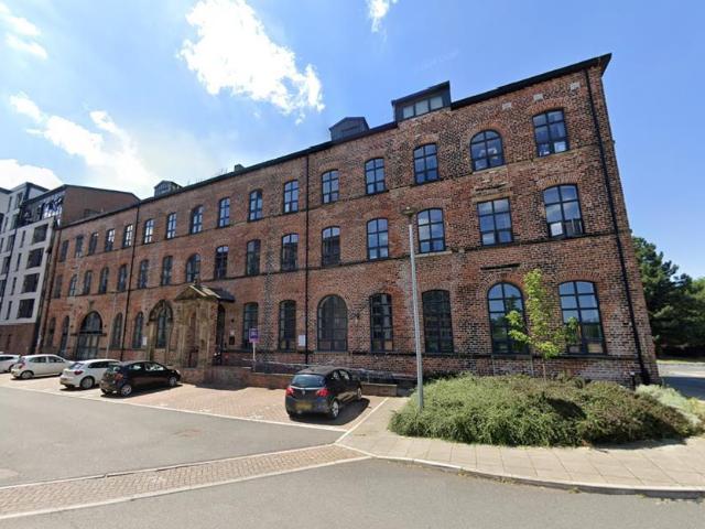 Victoria Riverside, Atkinson Street. 2 bed apartment to rent £995 pcm £230 pw
