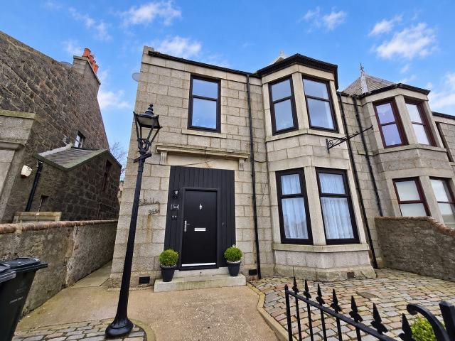 Victoria Road, Aberdeen AB11, 1 bed flat to rent, £450 pcm | PrimeLocation