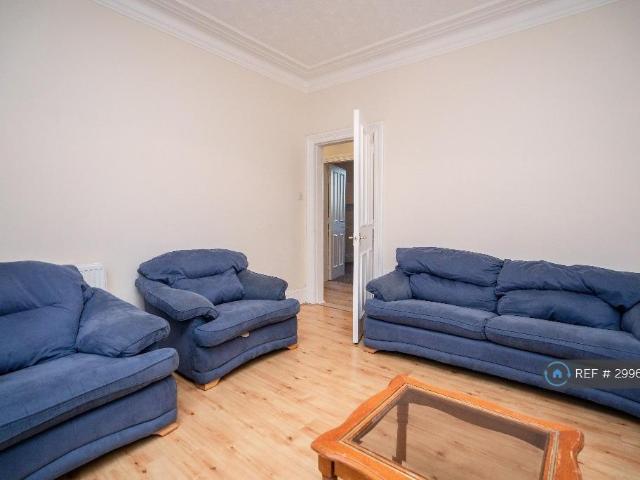 Victoria Road, Aberdeen, AB11 2 bed flat to rent £725 pcm £167 pw