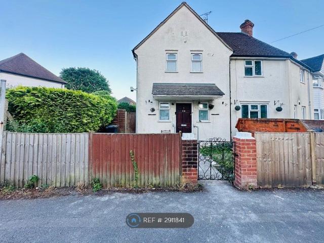 Victoria Road, Ascot SL5, 4 bed semi detached house to rent, £2,600 pcm | PrimeLocation