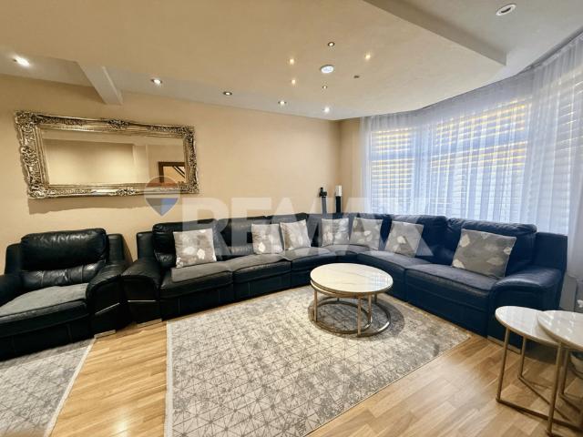 Victoria Road, Barking IG11 4 bed semi detached house to rent £2,950 pcm £681 pw
