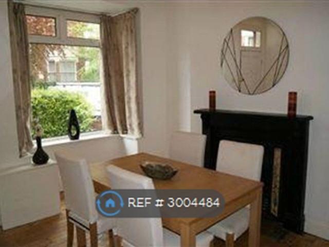 Victoria Road, Birmingham B17, 2 bed terraced house to rent, £1,300 pcm | PrimeLocation