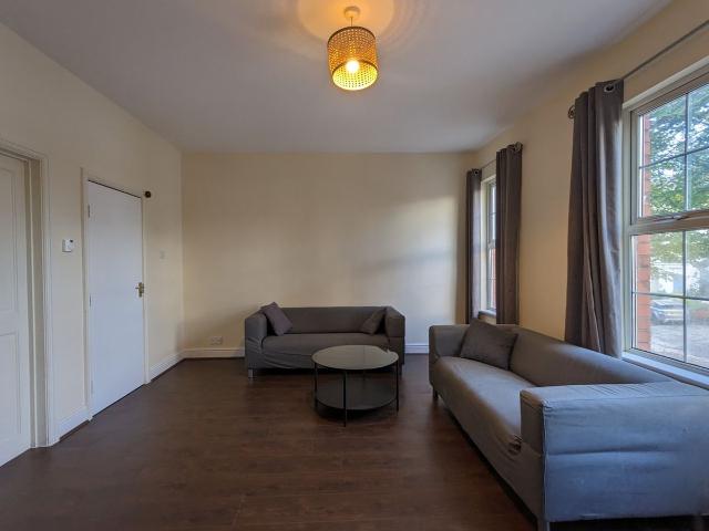 Victoria Road, Birmingham B33, 1 bed flat to rent, £825 pcm | PrimeLocation