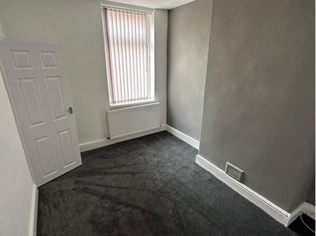 Victoria Road, Birkenhead CH42, Studio to rent, £650 pcm | PrimeLocation
