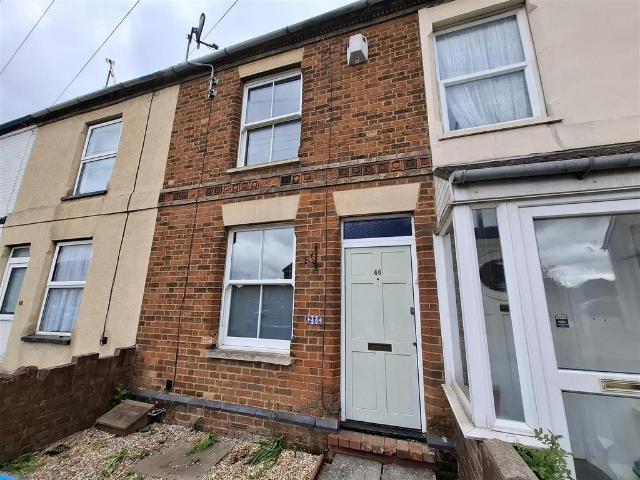 Victoria Road, Bletchley, Milton. 3 bed terraced house to rent £1,250 pcm £288 pw