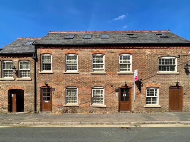Victoria Road, Chesham HP5, 1 bed flat to rent, £1,100 pcm | PrimeLocation