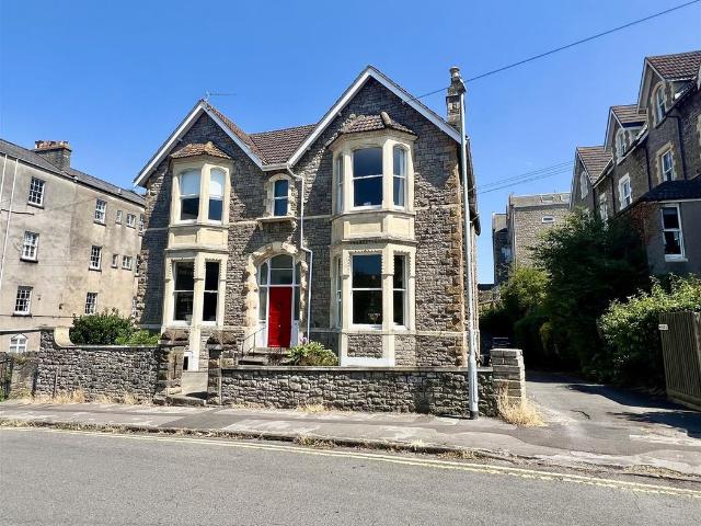 Victoria Road, Clevedon BS21, 2 bed flat to rent, £1,350 pcm | PrimeLocation