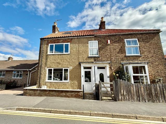 Victoria Road, Driffield YO25, 3 bed semi detached house to rent, £875 pcm | PrimeLocation