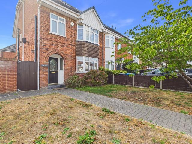 Victoria Road, Eton Wick, Windsor, Berkshire SL4, 4 bed detached house to rent, £2,600 pcm | PrimeLocation