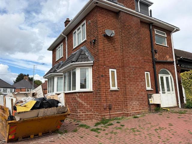 Victoria Road, Heath Town, Wolverhampton 5 bed semi detached house to rent £1,750 pcm £404 pw