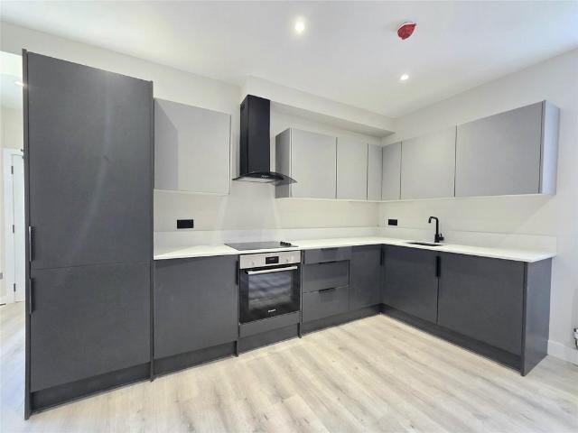 Victoria Road, Kent TN13 2 bed maisonette to rent £1,550 pcm £358 pw