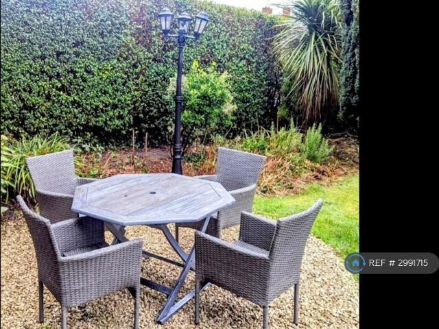 Victoria Road, Leeds, LS6 4 bed detached house to rent £3,450 pcm £796 pw