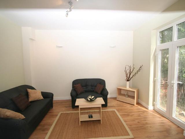 Victoria Road, Leeds LS6, 5 bed shared accommodation to rent, £2,708 pppm | PrimeLocation