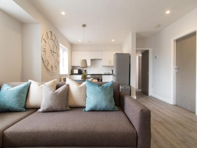Victoria Road, Leeds LS6, 3 bed flat to rent, £542 pppm | PrimeLocation