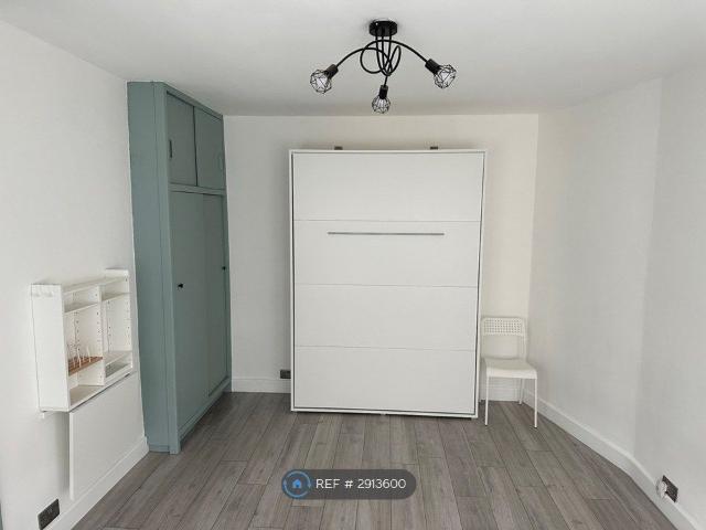 Victoria Road, London E4, Studio to rent, £1,200 pcm | PrimeLocation