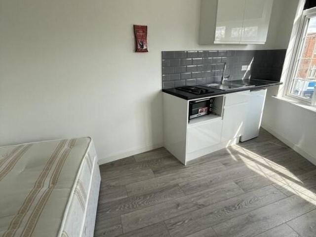Victoria Road, Ruislip HA4, Studio to rent, £1,025 pcm | PrimeLocation