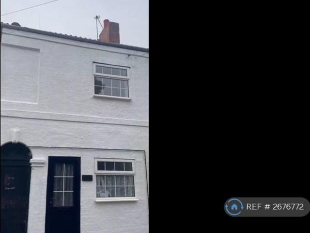 Victoria Road, Ripley, DE5 2 bed terraced house to rent £899 pcm £207 pw