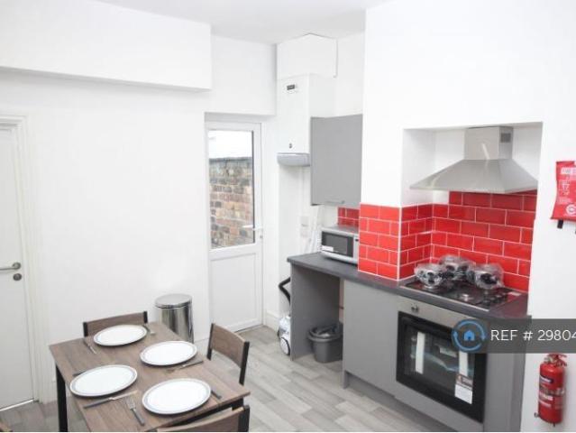 Victoria Road, Stoke On Trent, ST1 1 bed in a house share to rent £500 pcm £115 pw