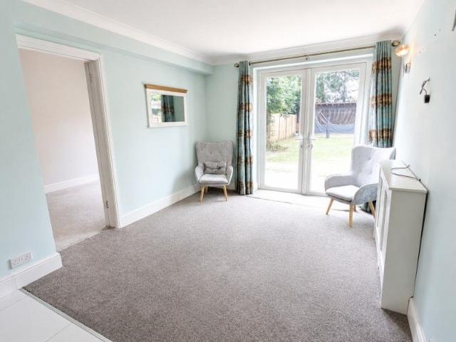 Victoria Road, Woking, Surrey, GU21