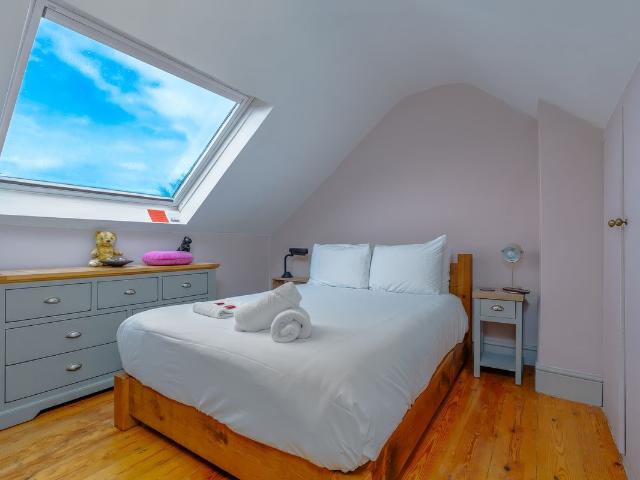 Victoria Road 8, Bristol, England BS15, 3 bed end terrace house to rent, £4,767 pcm | PrimeLocation