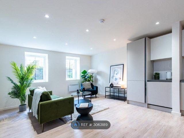 Victoria St, Newark NG24, 2 bed flat to rent, £1,050 pcm | PrimeLocation