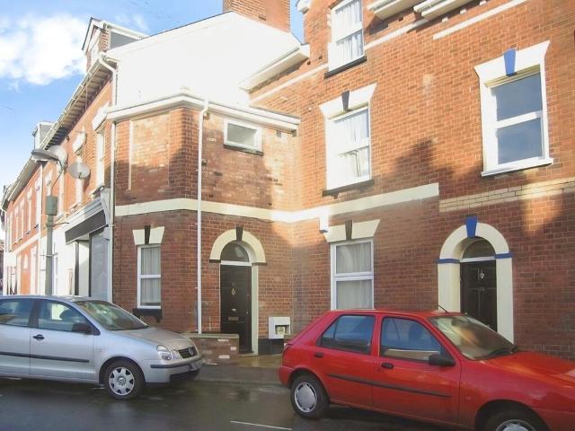 Victoria Street 6 bed terraced house to rent £5,367 pcm £1,239 pw