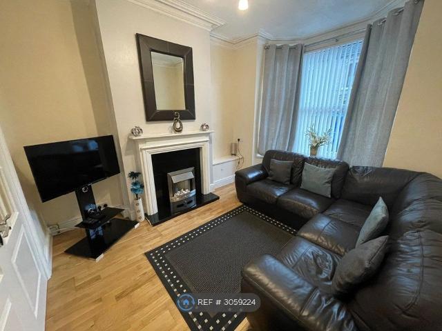 Victoria Street, Cleator Moor CA25, 2 bed terraced house to rent, £750 pcm | PrimeLocation