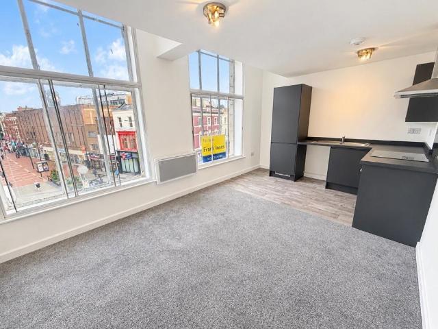 Victoria Street, Derby, DE1 1 bed apartment to rent £750 pcm £173 pw