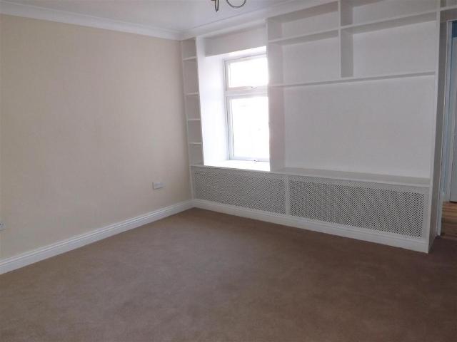 Victoria Street, Mansfield, NG18 2 bed house to rent £825 pcm £190 pw