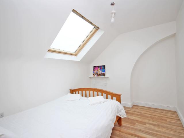 Victoria Street, St. Albans, Hertfordshire AL1, 1 bed property to rent, £750 pcm | PrimeLocation