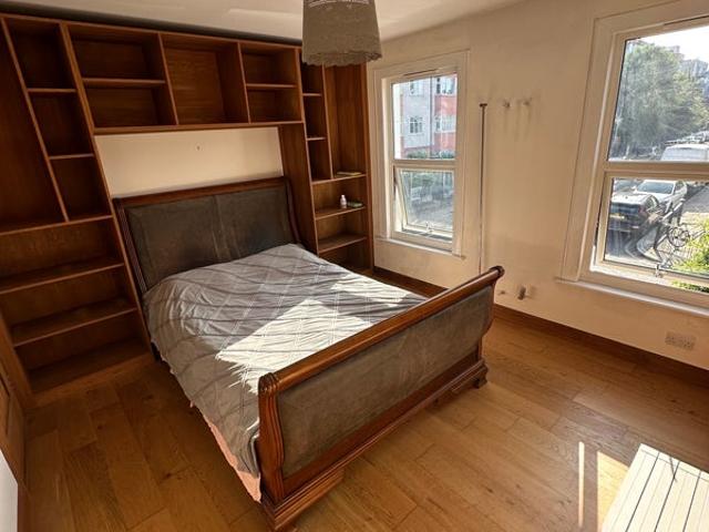 Victorian 3 Bed Mid Terraced House w/Garden E14