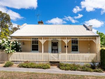 Victorian Charm in a Prime Castlemaine Location