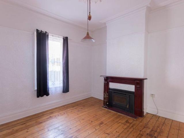 Victorian Charm, Spacious Living & Unbeatable Location