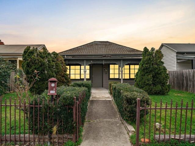 Victorian Character, Walking Distance to Everything. Right Here in Traralgon