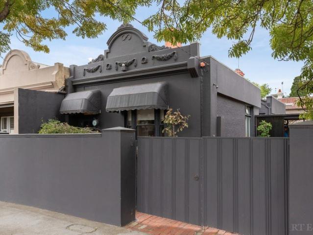 Victorian Elegance In Prime Location
