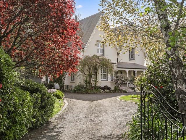 Victorian Elegance Meets Contemporary Luxury