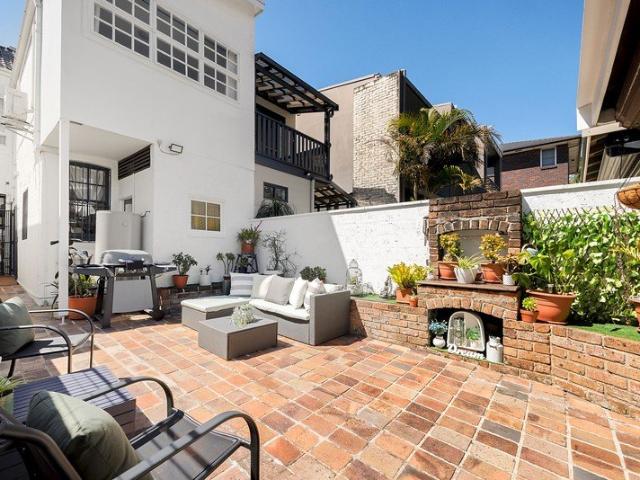 Victorian Elegance, Northerly Sunshine And Standout Convenience, First Time Offered in Over 40 Years