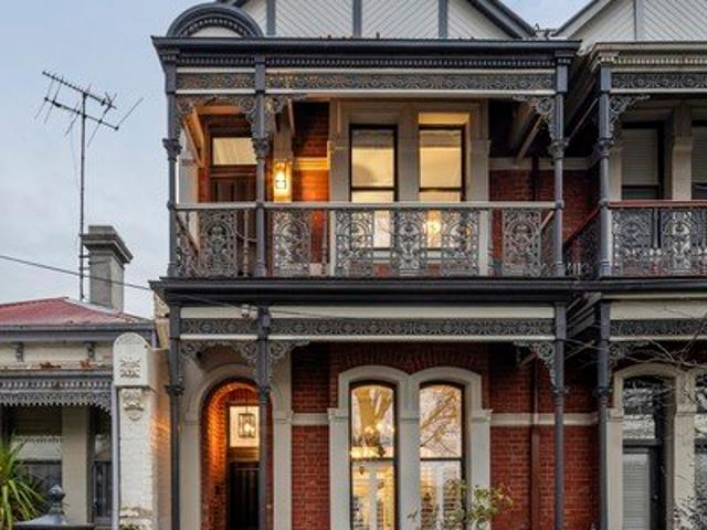 Victorian Splendour in Blue Chip Locale