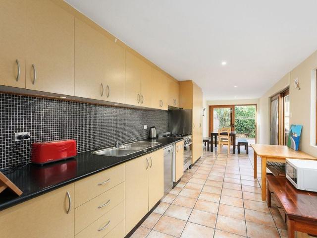 VICTORIAN STYLE THREE BEDROOM TERRACE