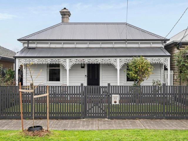 Victorian, With a Plot Twist