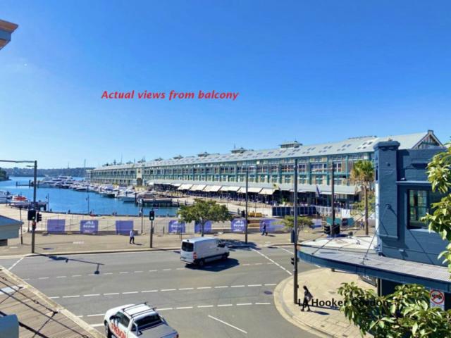 Victorian Terrace with Water Views 3 bed, 1.5 bath, 1 garage