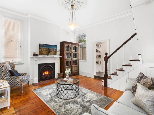 Victorian Terrace in Prime Location