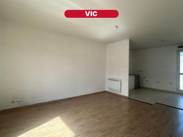 VIC Appartement 2 pièces + parking