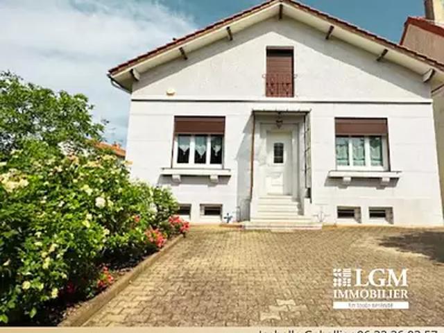 Vic le Comte 63270 Achat / Vente maison 4 pièces t4 jardin terrasse