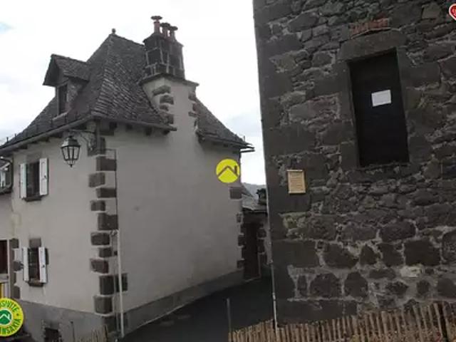 Vic sur Cère 15800 Achat / Vente maison 4 pièces t4