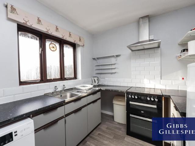 Vicarage Way, Colnbrook, SL3 1 bed flat to rent £1,150 pcm £265 pw