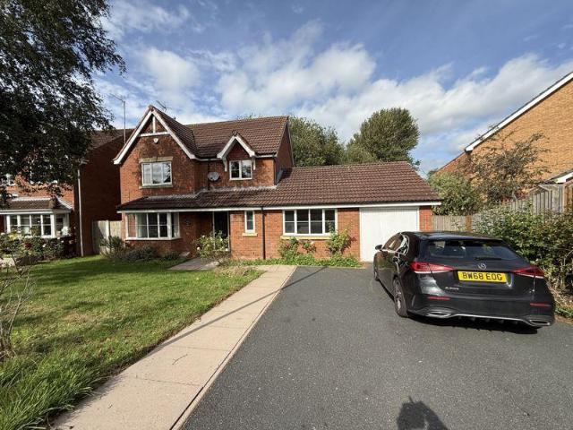 Vicarage Way, Hixon 4 bed detached house to rent £1,250 pcm £288 pw