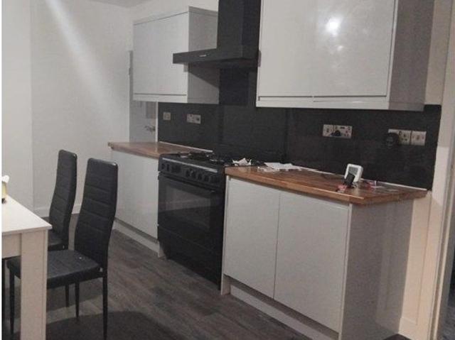 Vicarage Farm Road, Hounslow TW5, 6 bed semi detached house to rent, £3,000 pcm | PrimeLocation