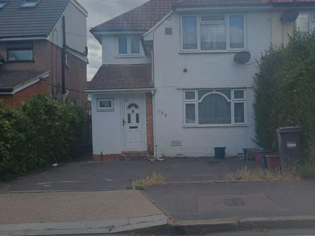 Vicarage Farm Road, Heston, Hounslow TW5, 5 bed semi detached house to rent, £3,500 pcm | PrimeLocation