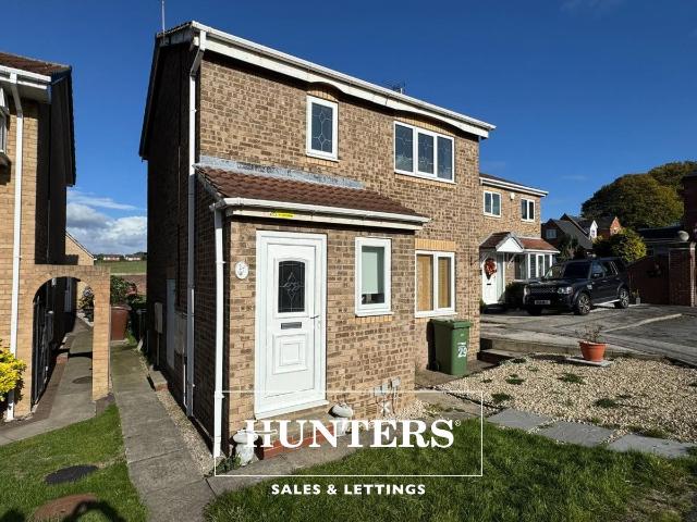 Vicarage Gardens, North Featherstone WF7, 1 bed flat to rent, £625 pcm | PrimeLocation